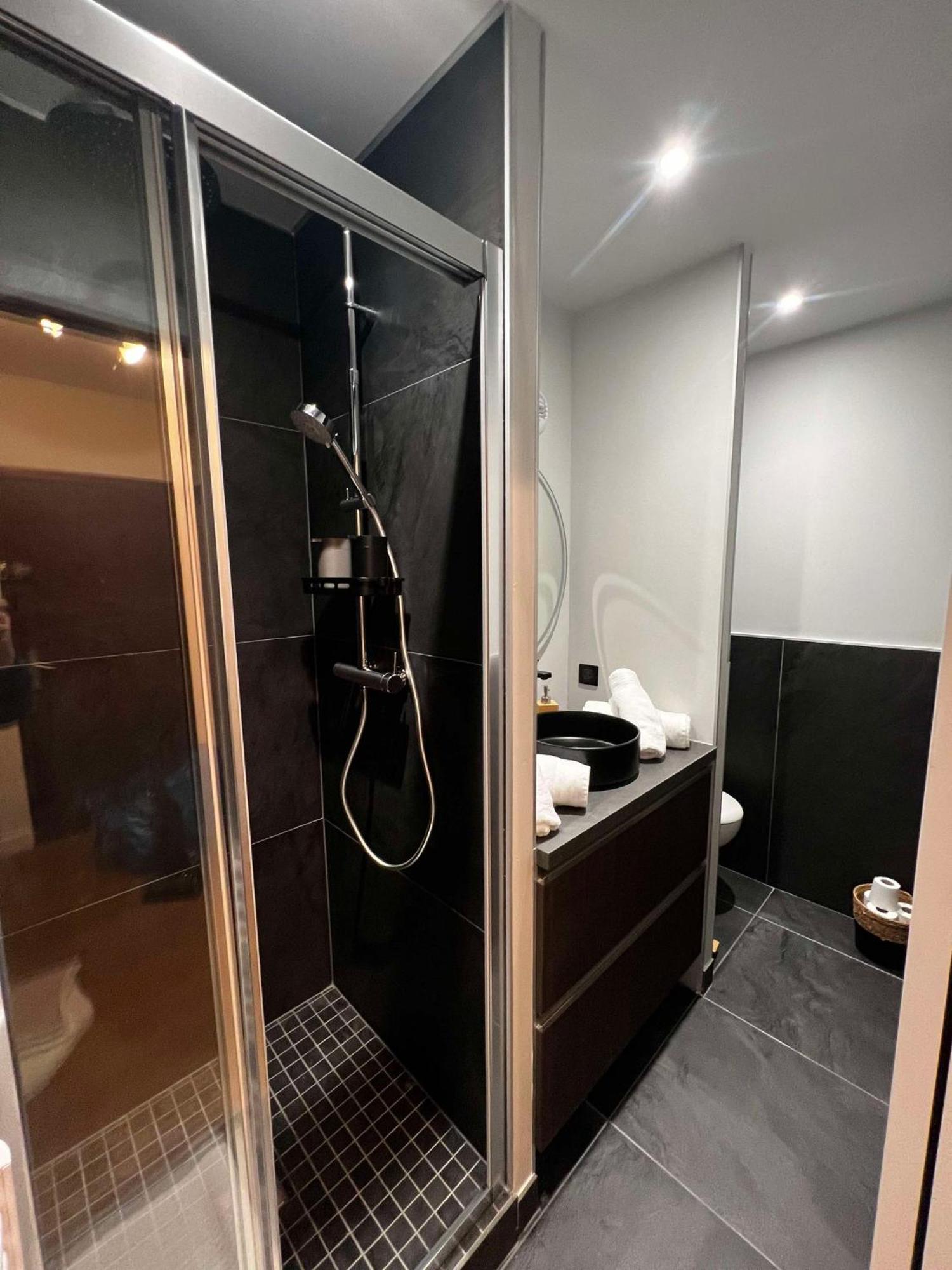Appartement Le Flamboyant - Wifi - Central - Cosy Aix-les-Bains Exteriör bild